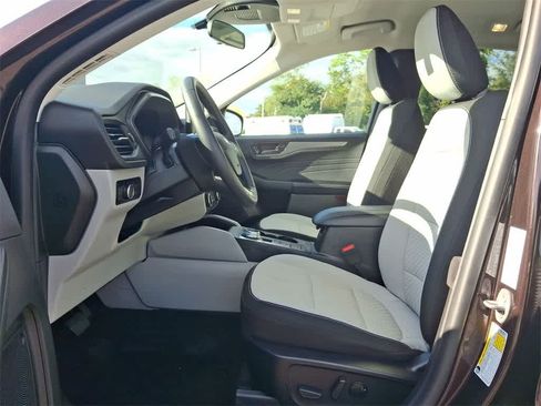 Used 2023 Ford Escape Active image 17