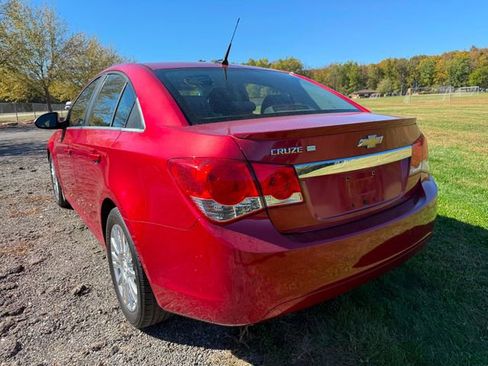 Used 2011 Chevrolet Cruze Eco image 3
