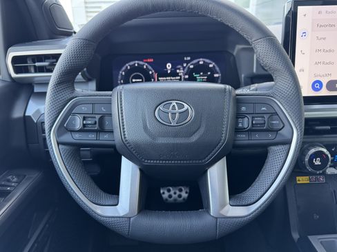 Used 2025 Toyota Tacoma TRD Sport w/ TRD Sport Premium Package AWD/4WD image 15