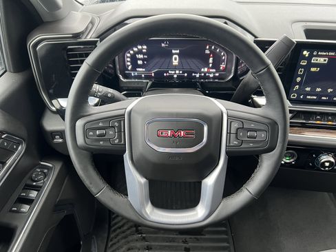 Used 2024 GMC Sierra 1500 Elevation image 26