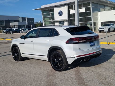 New 2026 Volkswagen Atlas Cross Sport SEL R-Line AWD/4WD image 4