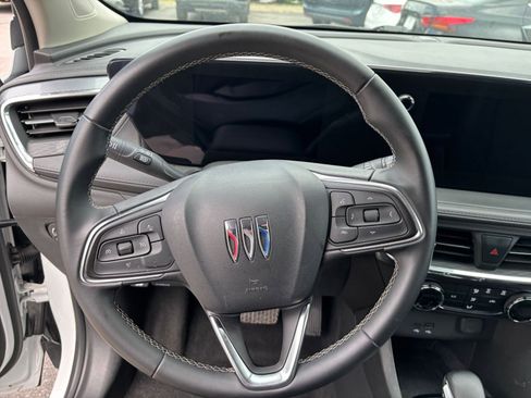 Used 2025 Buick Encore GX Preferred FWD image 27