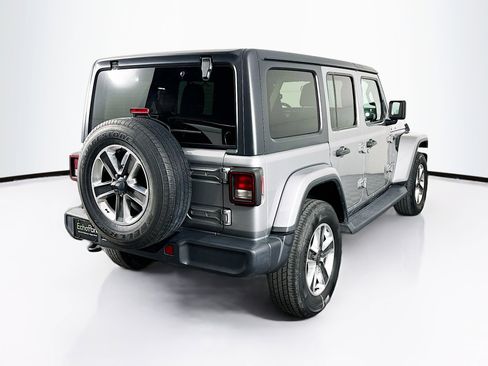 Used 2020 Jeep Wrangler Unlimited Sahara image 9
