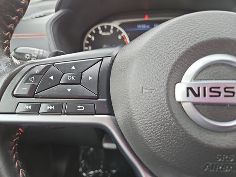 Used 2022 Nissan Altima 2.0 SR image 14