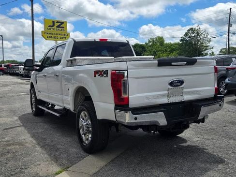 Used 2017 Ford F250 Lariat image 7
