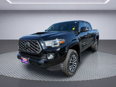 Used 2021 Toyota Tacoma TRD Sport AWD/4WD image 2