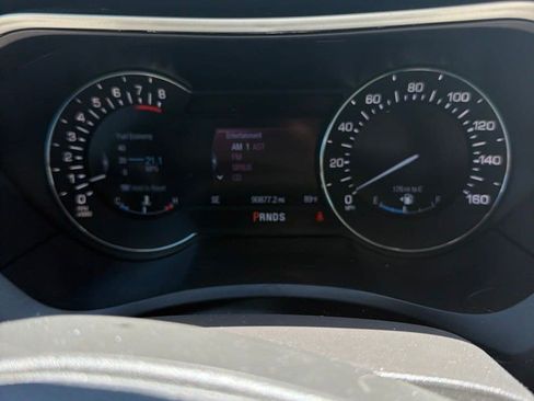 Used 2013 Lincoln MKZ FWD image 4
