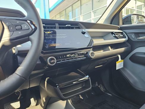New 2027 Chevrolet Bolt LT w/ Comfort Package FWD image 31