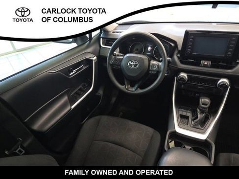 Used 2019 Toyota RAV4 XLE FWD image 18