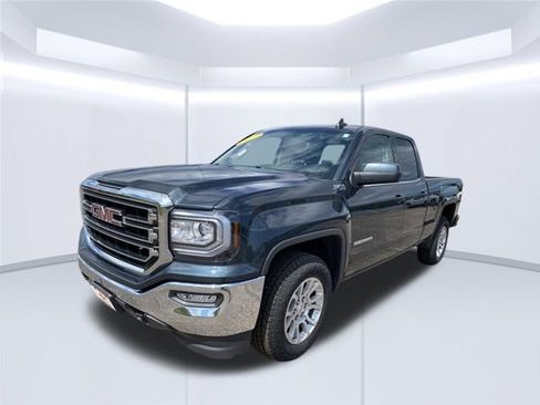 Used 2017 GMC Sierra 1500 SLE w/ SLE Value Package AWD/4WD image 12