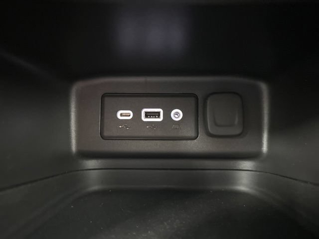 Used 2024 Chevrolet Equinox LT FWD image 18