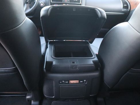 Used 2022 Nissan Armada SL image 45