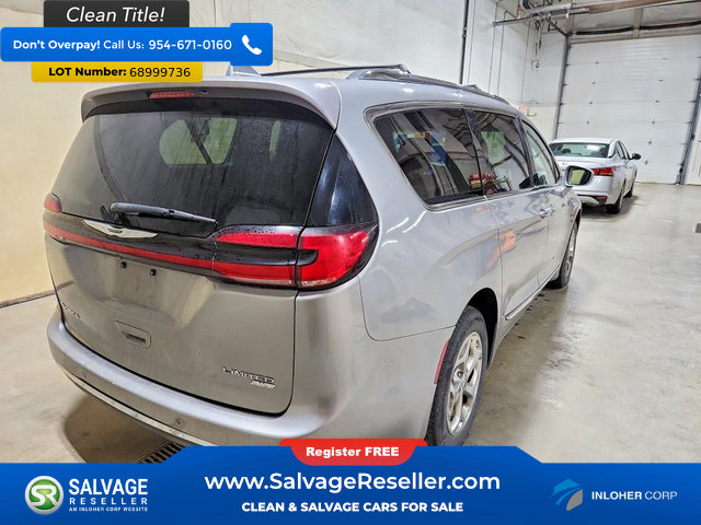 Used 2021 Chrysler Pacifica Limited AWD/4WD image 4