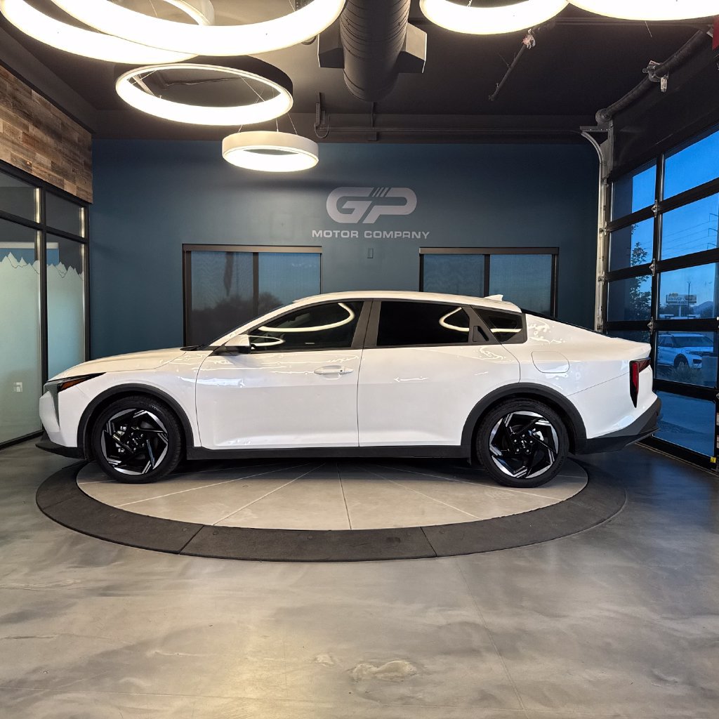Used 2025 Kia K4 EX FWD image 6