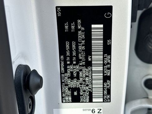 Certified 2024 Lexus LX 600 4WD w/ Luxury Package image 33