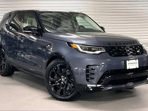 Certified 2025 Land Rover Discovery Dynamic SE AWD/4WD image 12