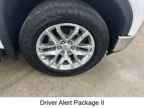 Used 2019 GMC Sierra 1500 SLT w/ SLT Premium Plus Package AWD/4WD image 17