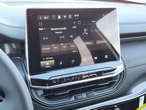 New 2026 Jeep Compass Latitude image 17