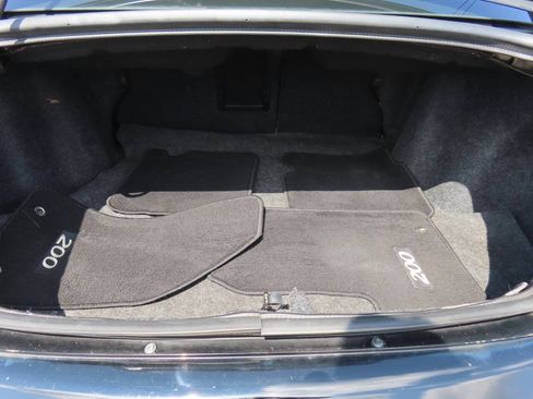 Used 2013 Chrysler 200 LX FWD image 7