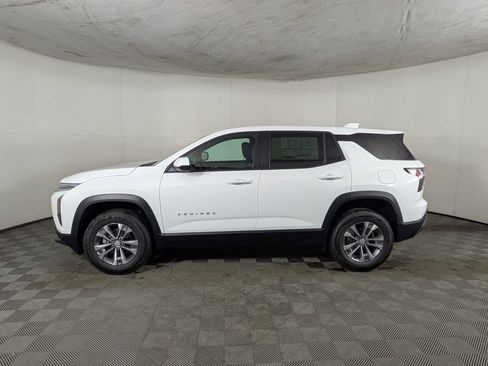 New 2026 Chevrolet Equinox LT image 3