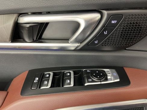 Used 2024 Kia Telluride SX FWD image 32