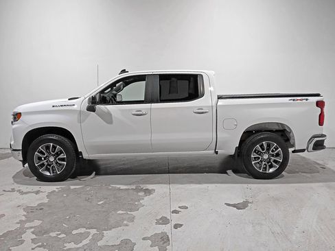 Certified 2023 Chevrolet Silverado 1500 LT AWD/4WD image 4