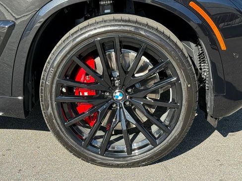 New 2026 BMW X5 M60i w/ Climate Comfort Package image 6