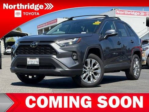 Used 2025 Toyota RAV4 XLE Premium FWD image 2