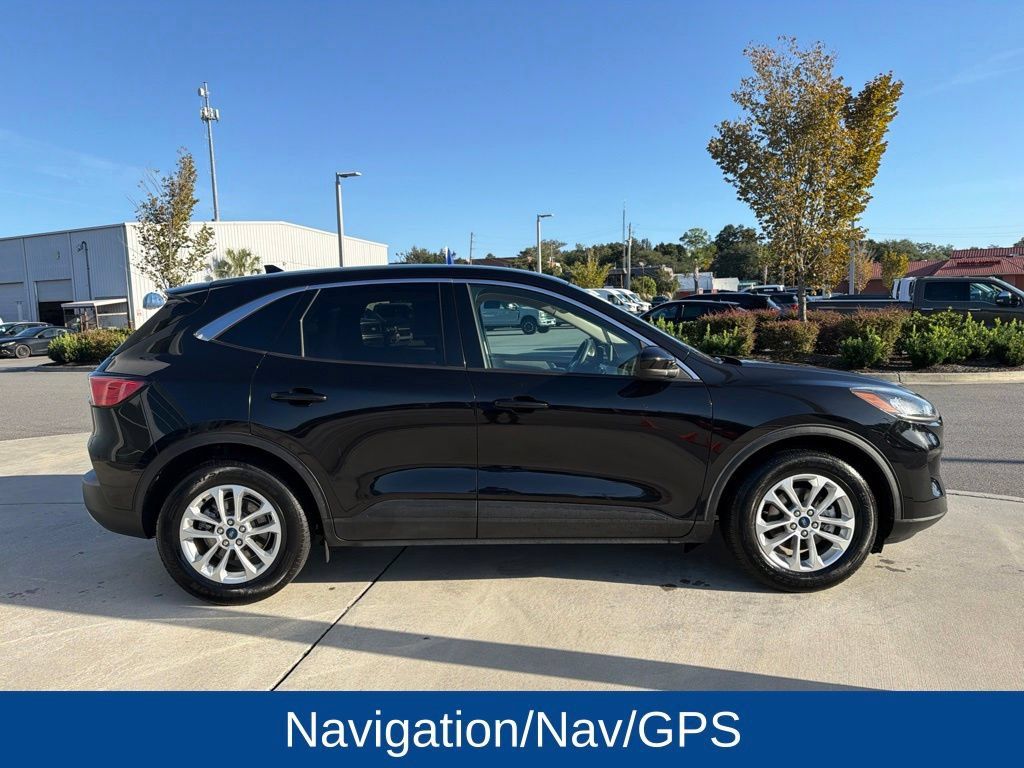 Used 2020 Ford Escape SE FWD image 2