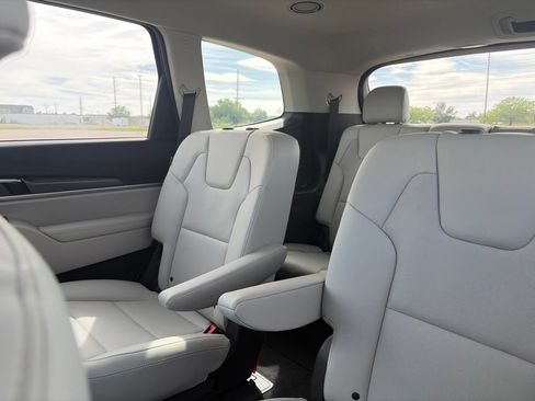 Used 2024 Kia Telluride S w/ S Sunroof Package AWD/4WD image 31