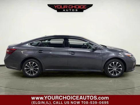 Used 2018 Toyota Avalon XLE image 6