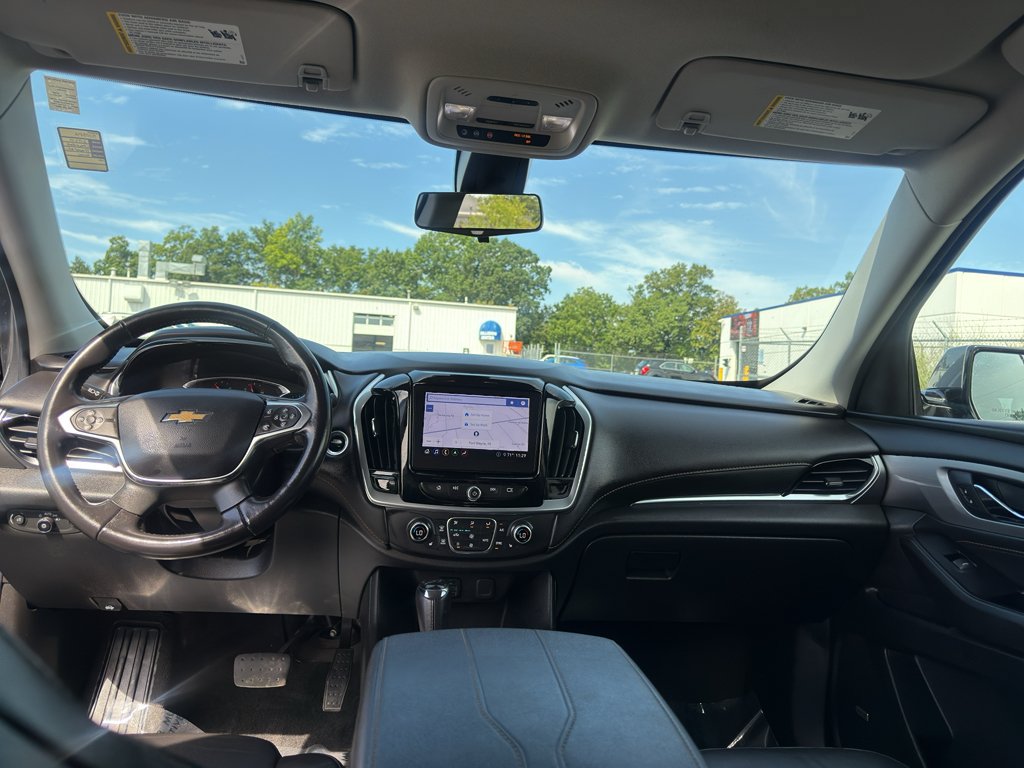Used 2020 Chevrolet Traverse LT w/ LT Premium Package FWD image 21