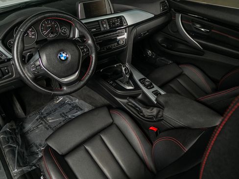 Used 2017 BMW 430i Convertible image 2