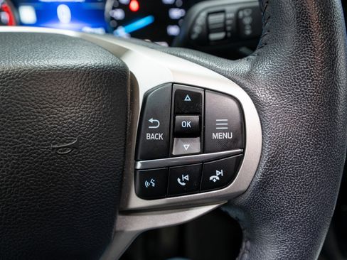 Used 2024 Ford Explorer Limited w/ Limited Technology Package image 27