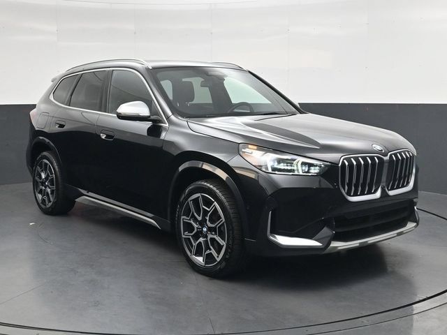 Used 2023 BMW X1 xDrive28i w/ Premium Package AWD/4WD image 2