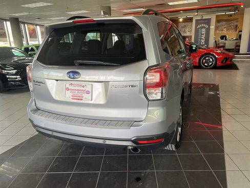 Used 2018 Subaru Forester 2.5i Touring w/ Popular Package #2 image 5