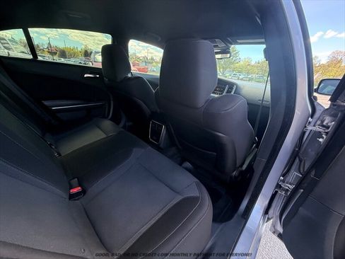 Used 2015 Dodge Charger SXT RWD image 15