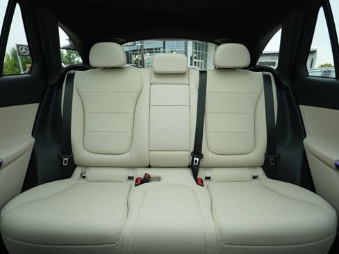 Used 2026 Mercedes-Benz GLC 300 4MATIC image 32