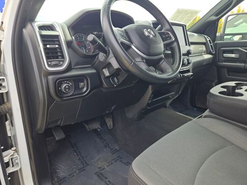 Used 2024 RAM 2500 Big Horn AWD/4WD image 22