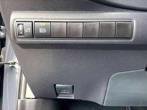 Used 2024 Toyota Corolla SE FWD image 33