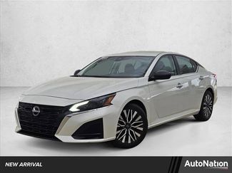 Used 2024 Nissan Altima 2.5 SV video 1