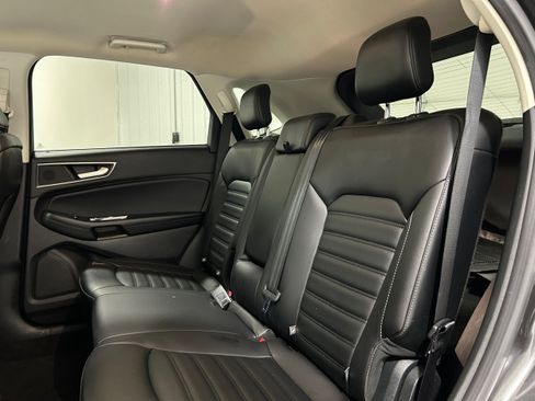 Used 2020 Ford Edge SEL w/ Cold Weather Package AWD/4WD image 28