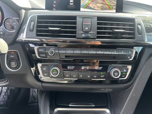 Used 2018 BMW M3 image 25