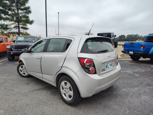 Used 2013 Chevrolet Sonic LS image 5