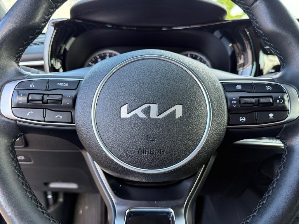 Used 2022 Kia K5 GT w/ GT1 Package FWD image 21
