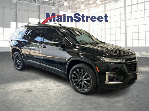Used 2023 Chevrolet Traverse RS w/ LPO, Floor Liner Package AWD/4WD image 7