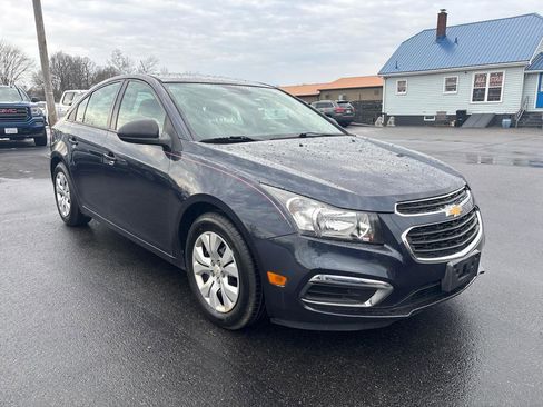 Used 2015 Chevrolet Cruze LS image 8