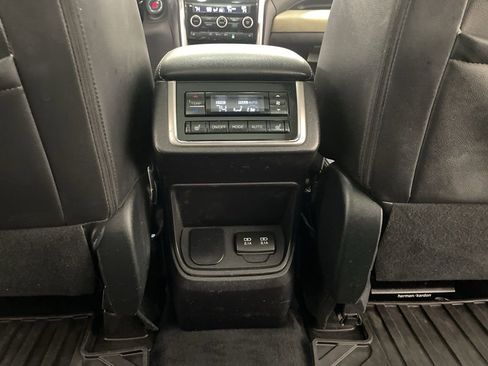 Used 2022 Subaru Ascent Limited w/ Technology Package image 20
