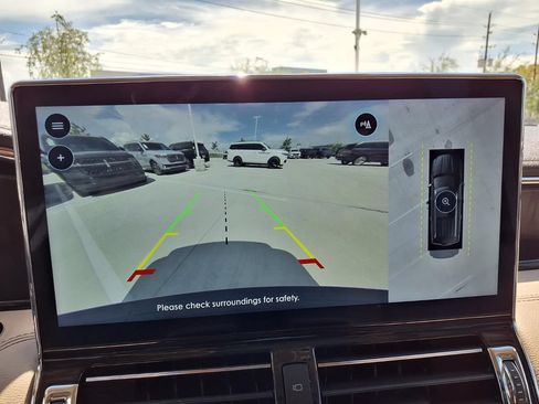 Certified 2022 Lincoln Navigator Reserve RWD image 12