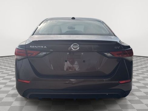 Used 2022 Nissan Sentra SV w/ SV Premium Package image 4